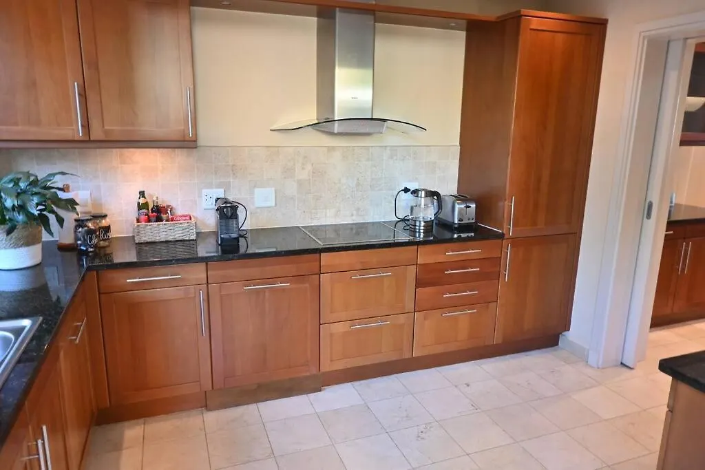 Luxurious Apartment In Central Waterfront Κέιπ Τάουν