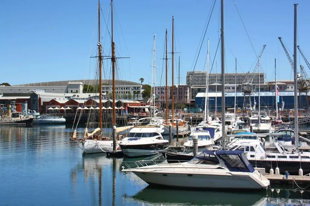 Luxurious Apartment In Central Waterfront Κέιπ Τάουν 0*,  Νότια Αφρική